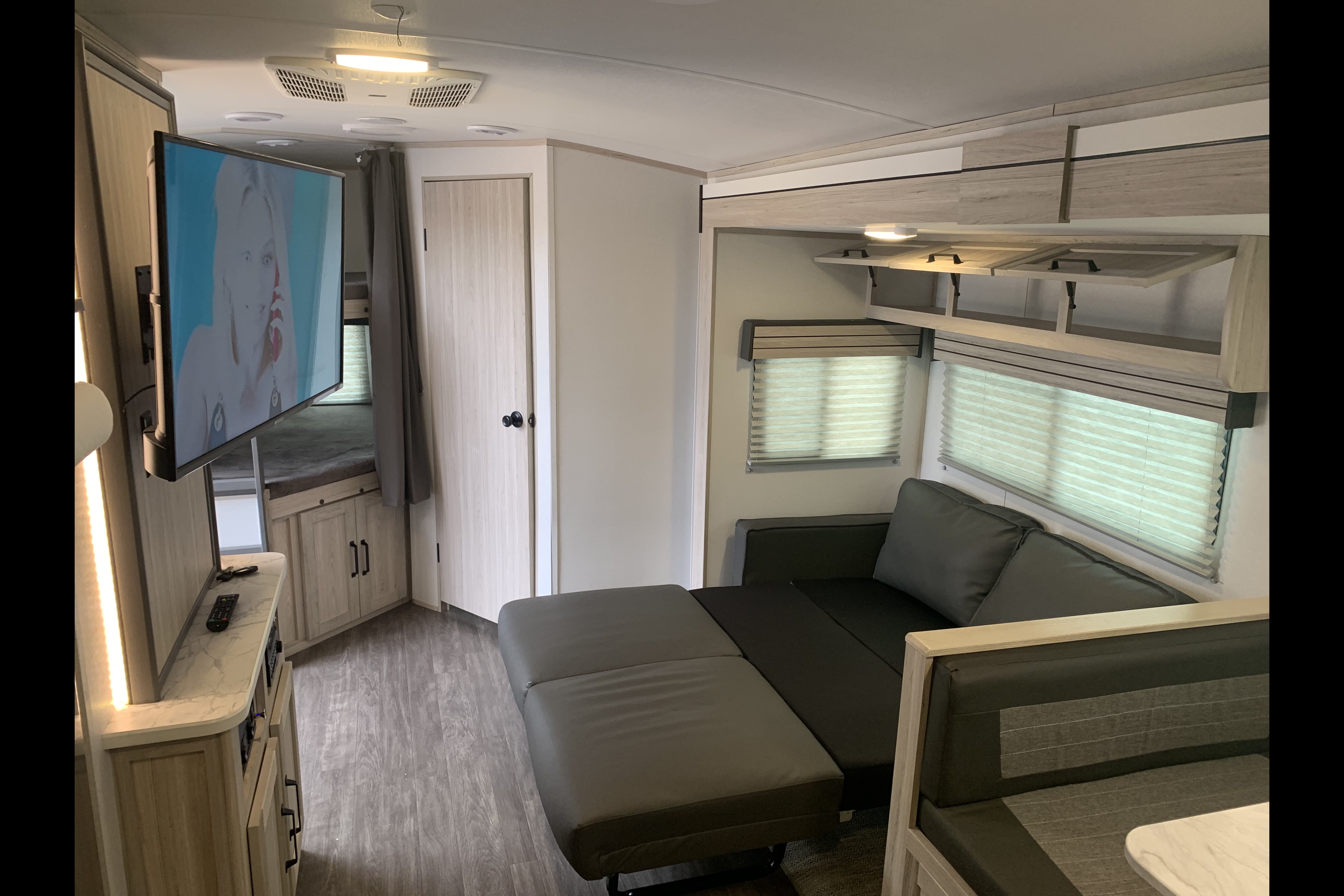 Shadow Cruiser Travel Trailer