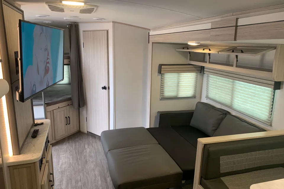 Shadow Cruiser Travel Trailer