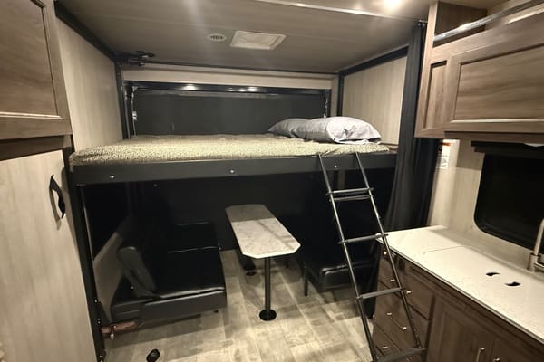 Coachchillin RV Rentals LLC