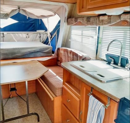 Elvis' Dutchmen 160 Kodiak Hybrid