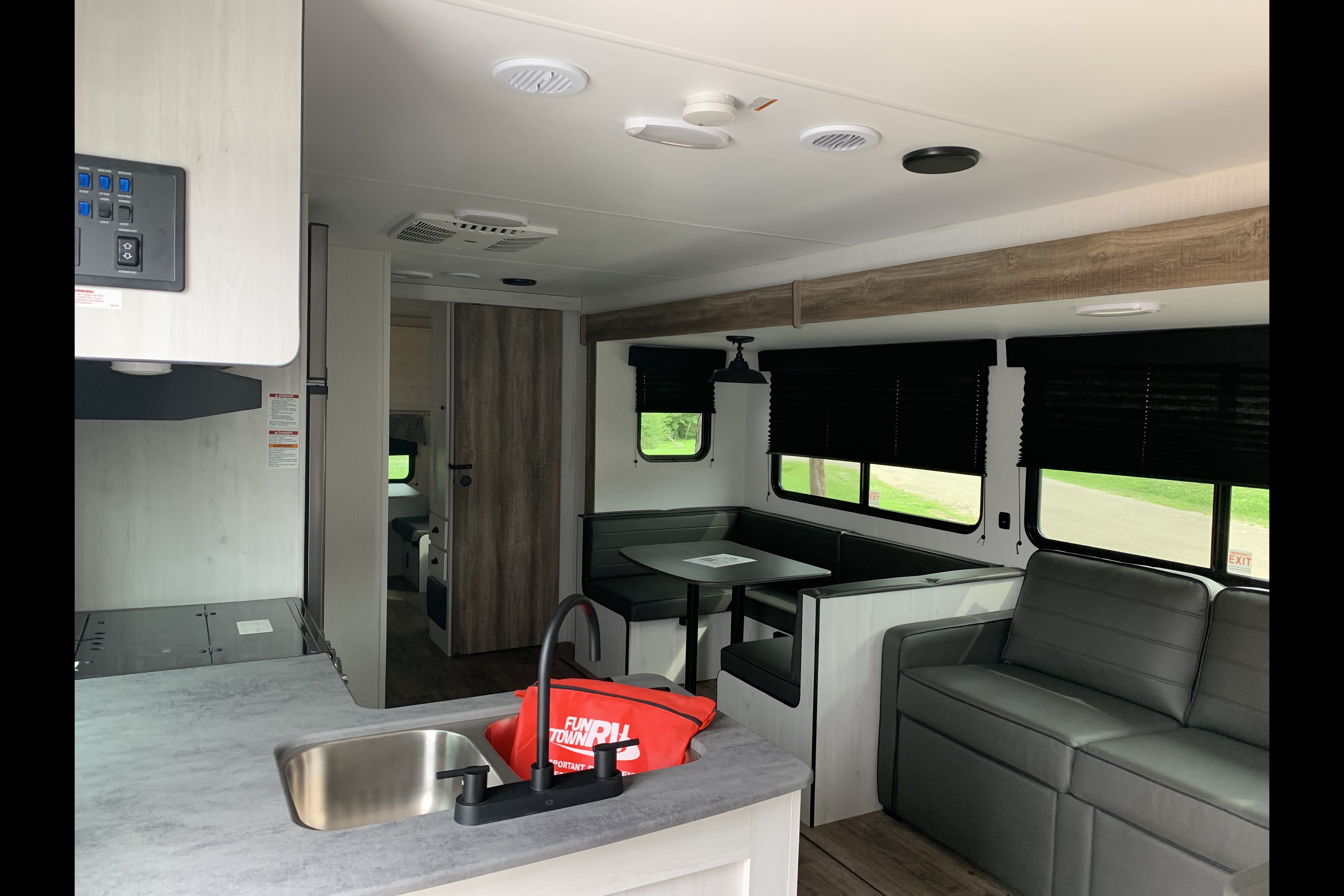 Brand New!!!!!!! Heartland Trail runner Travel Trailer