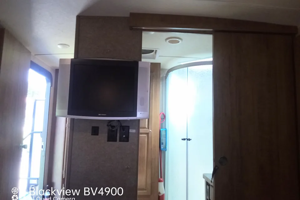 ""ROCKWOOD SOLID"" With A Very Spacious Living Area...