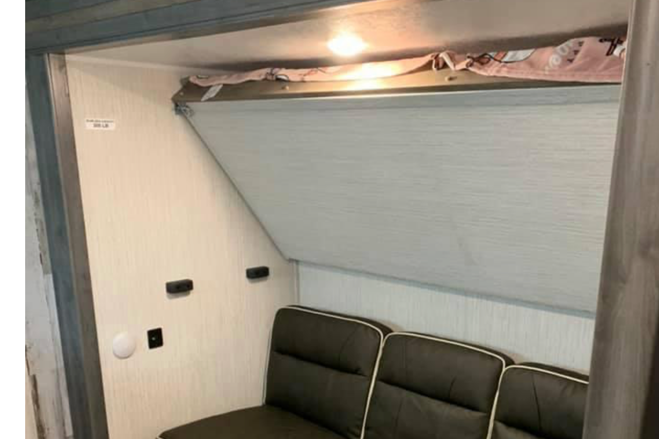  2021 Palomino Puma  32 BHKS Travel Trailer