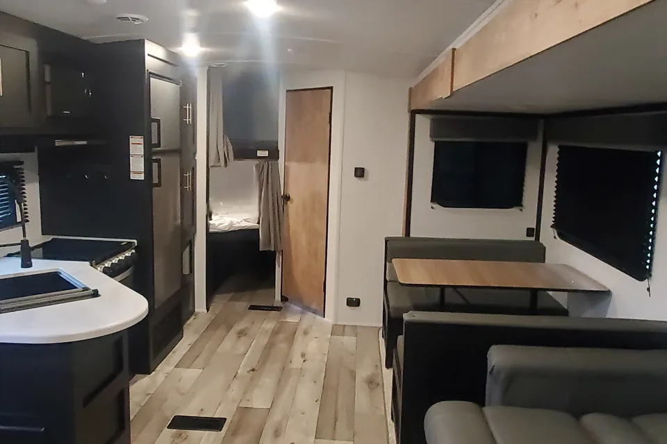 Cody's Keystone Springdale 295BH Travel Trailer