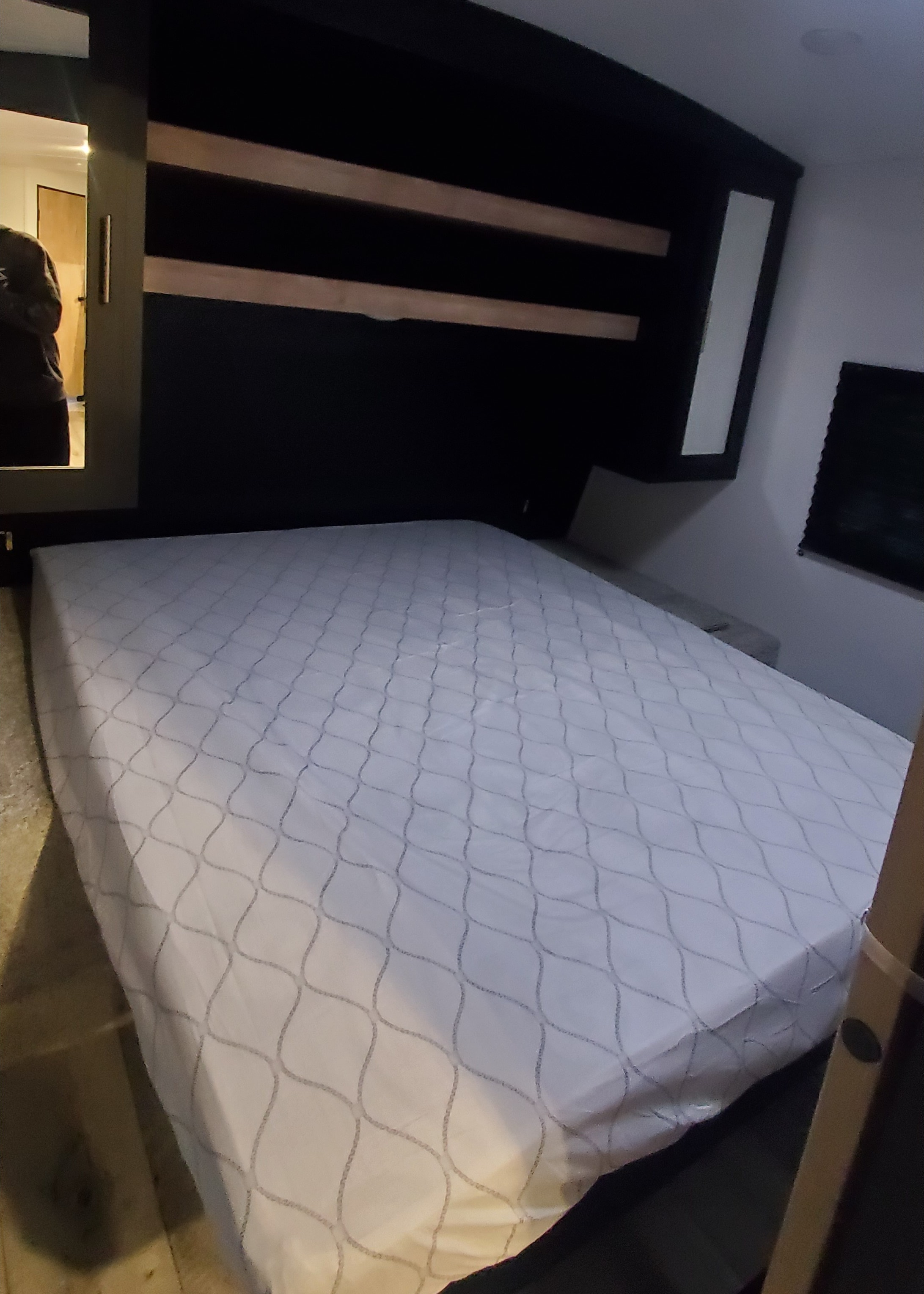 Cody's Keystone Springdale 295BH Travel Trailer