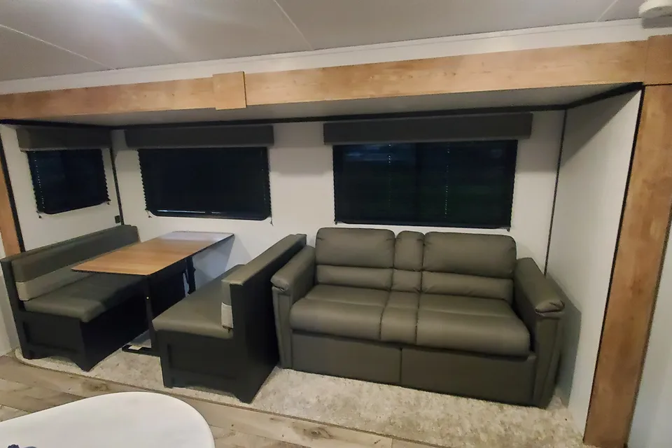 Cody's Keystone Springdale 295BH Travel Trailer