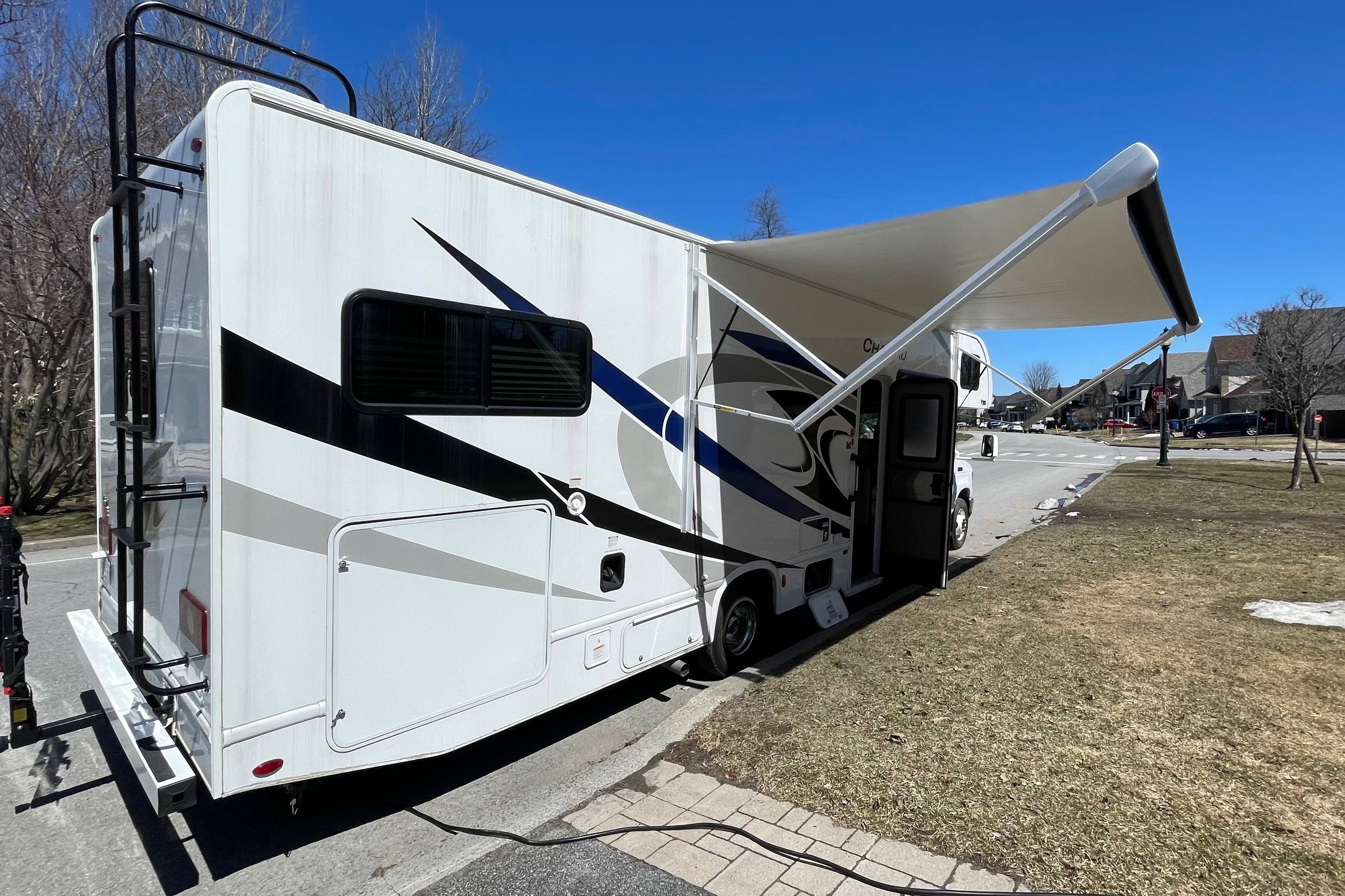 🚐 VR FAMILIAL 32 pieds Full autonome