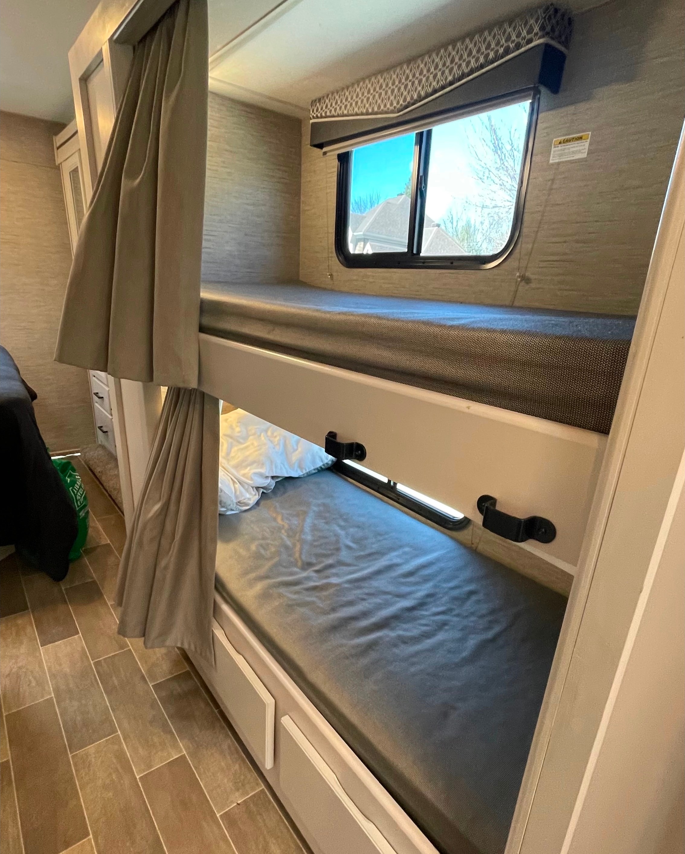 🚐 VR FAMILIAL 32 pieds Full autonome