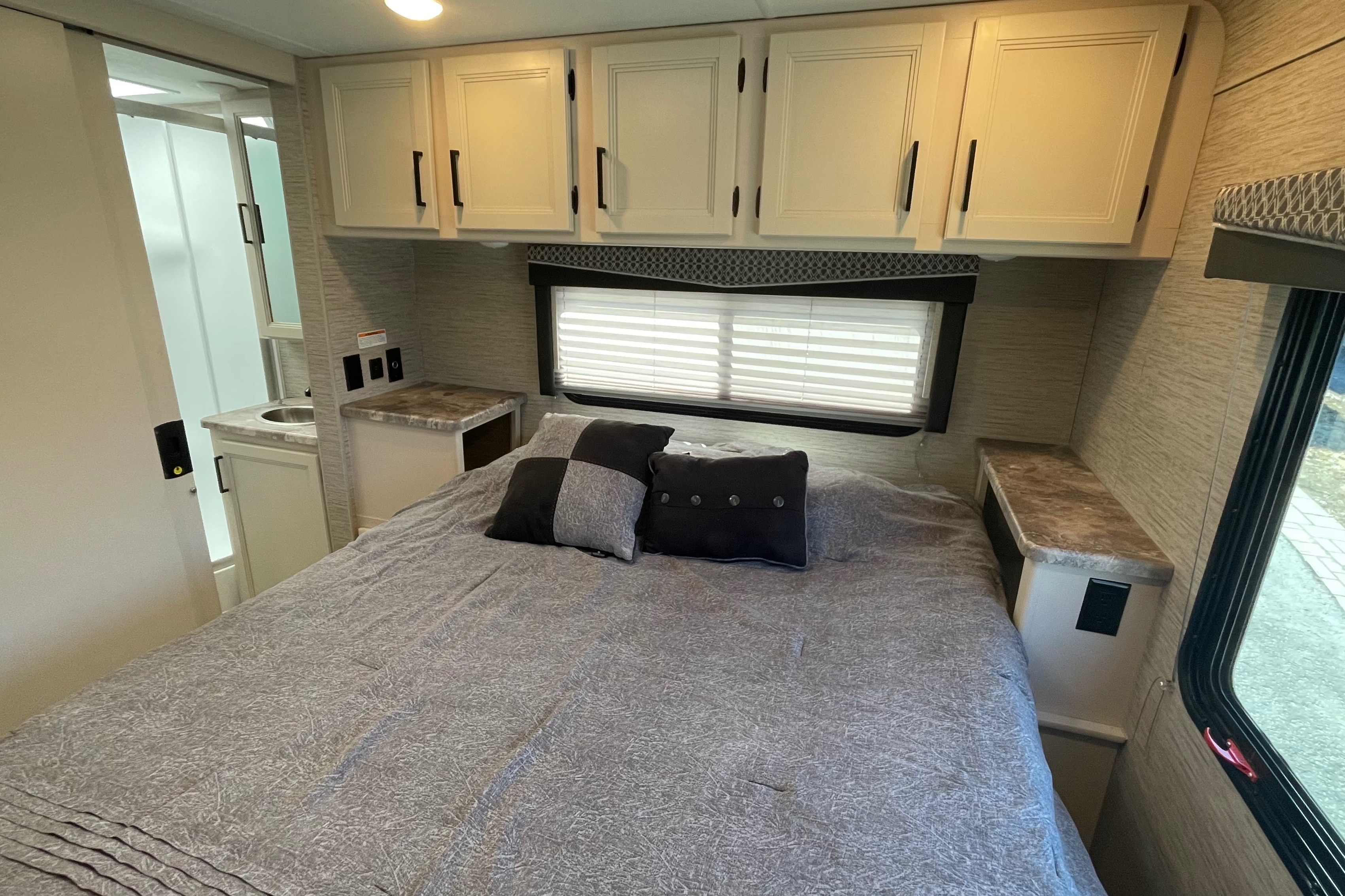 🚐 VR FAMILIAL 32 pieds Full autonome