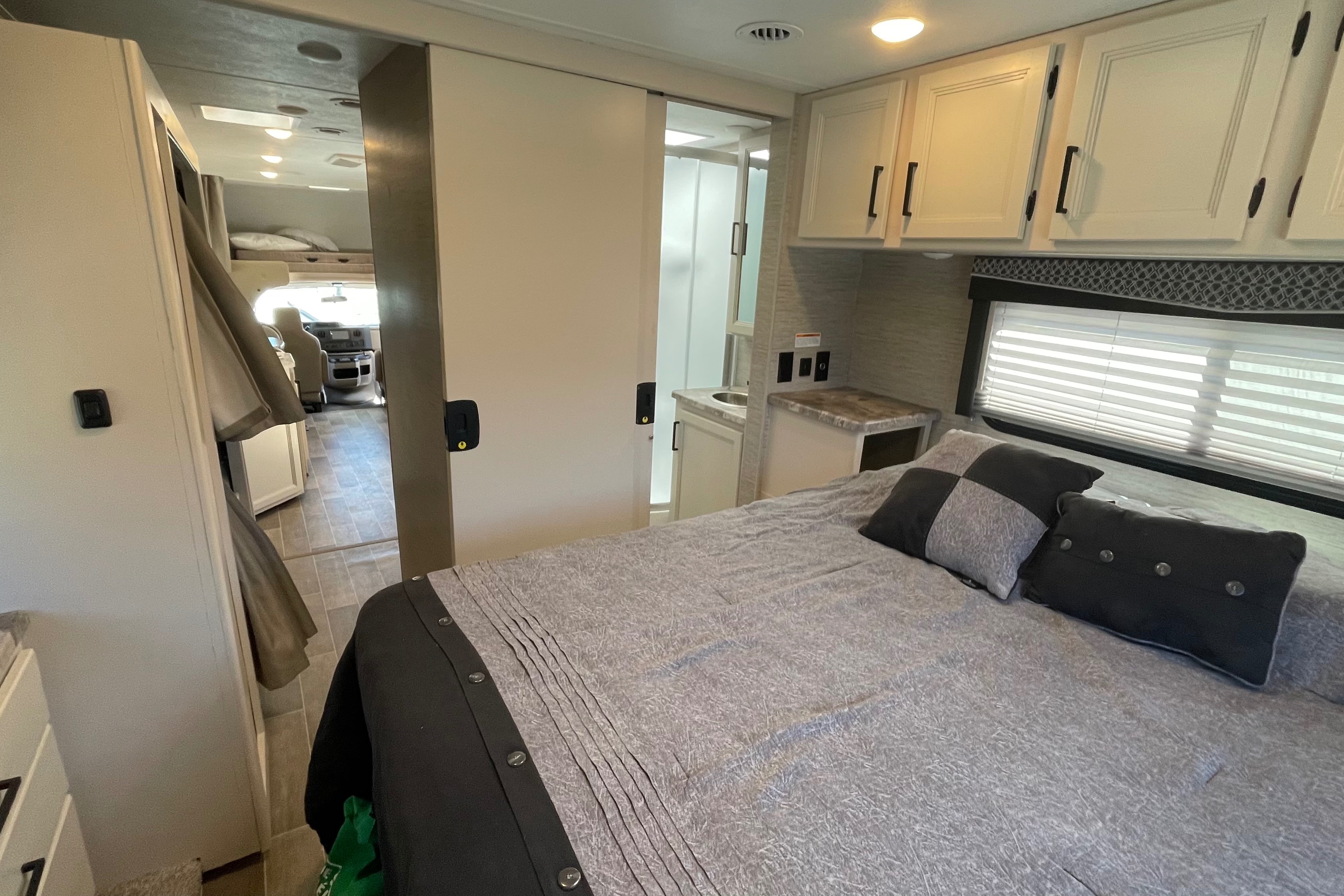 🚐 VR FAMILIAL 32 pieds Full autonome