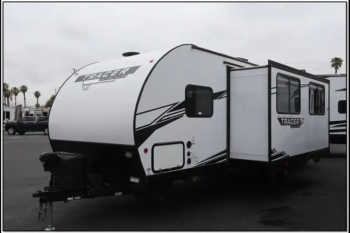 Tracer 260BHSLE - Compact Elegance!