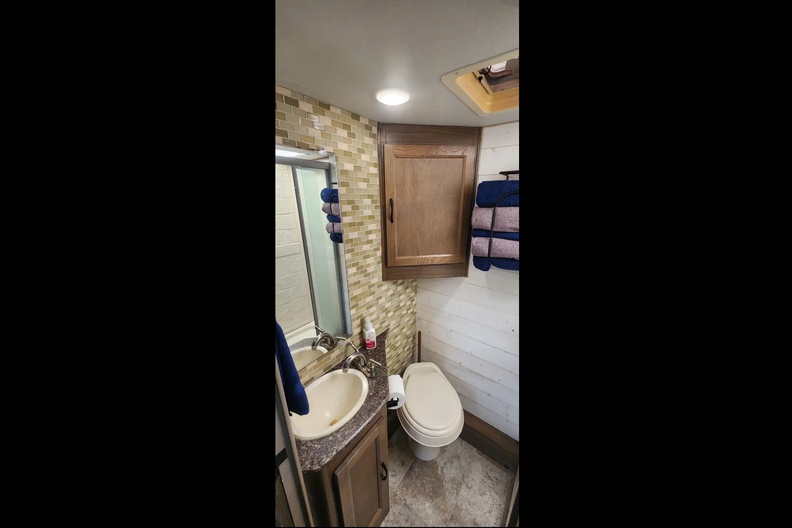 32' Bunkhouse w/ WiFi - Your Home Away From Home