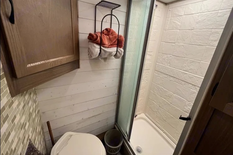 32' Bunkhouse w/ WiFi - Your Home Away From Home