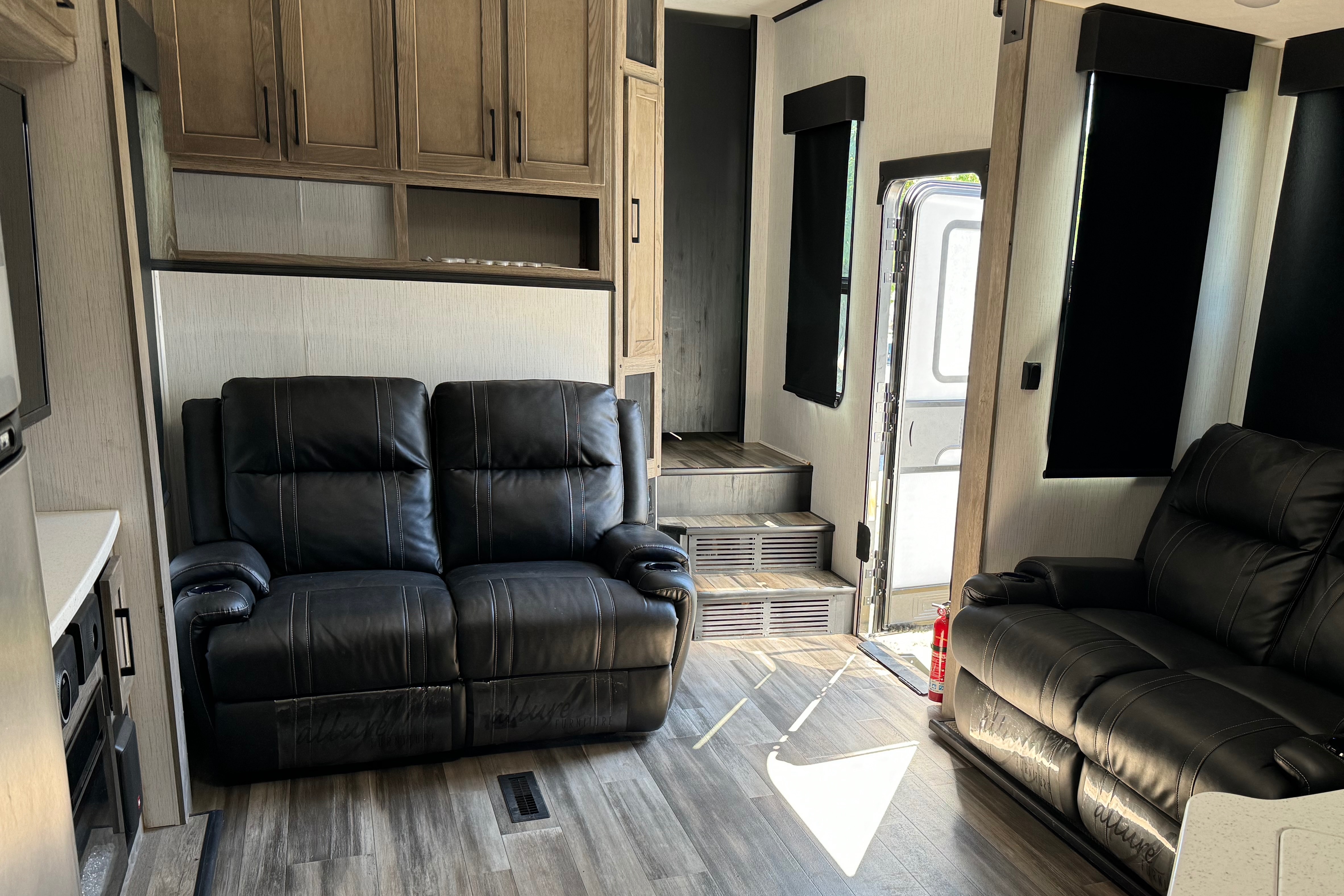 Sunflower RV Rentals Heartland Road Warrior Fifth Wheel