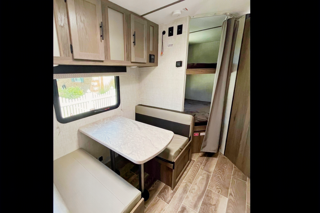 2022 Ameri-lite 197BH(Easy to Tow/Family Friendly Bunkhouse)