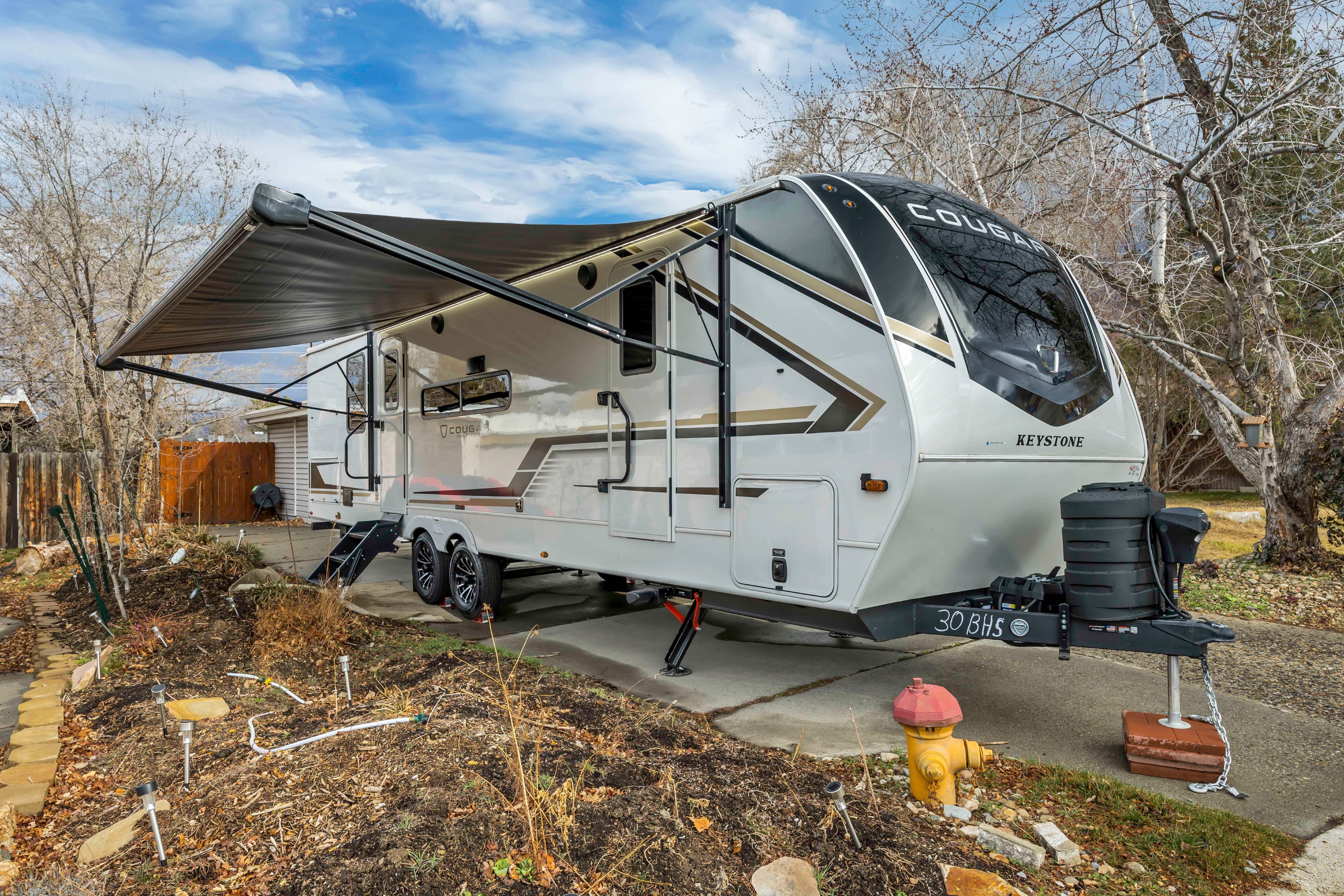 Keystone Travel Trailer w Satellite TV and 5G WIFI