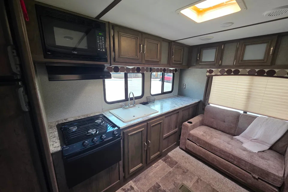 Matt's Keystone Passport 2520RL Travel Trailer