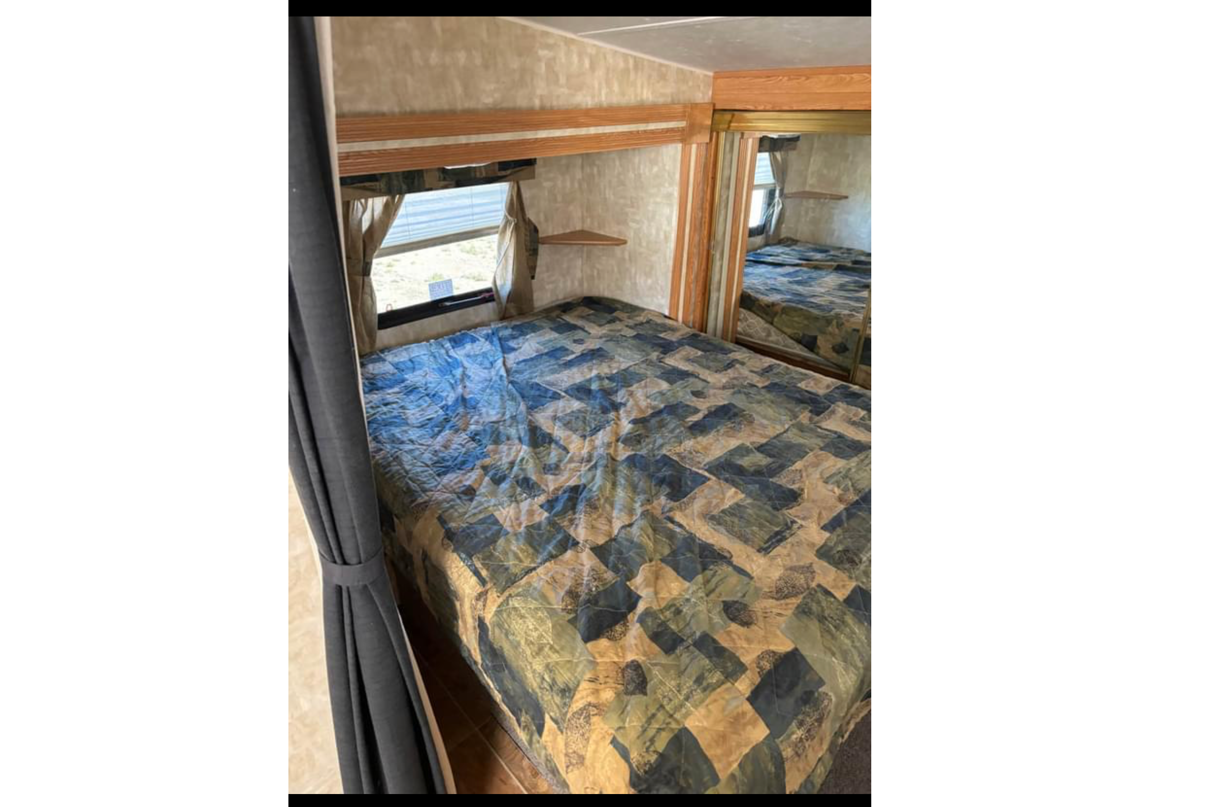 Keegan's Forest River 275LBS Fifth Wheel