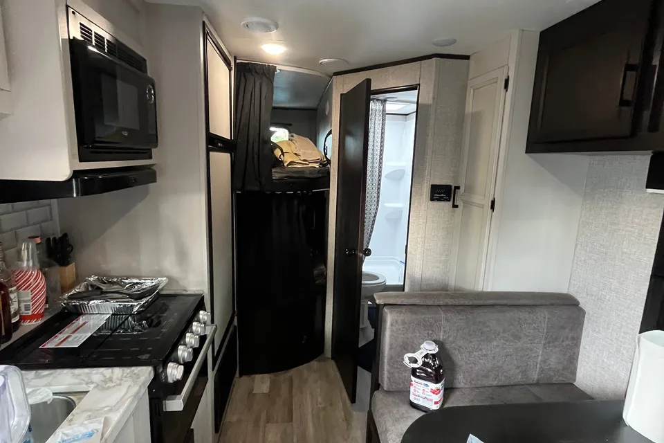 Gustavo's Jayco Jayco jay flight slx8 Travel Trailer