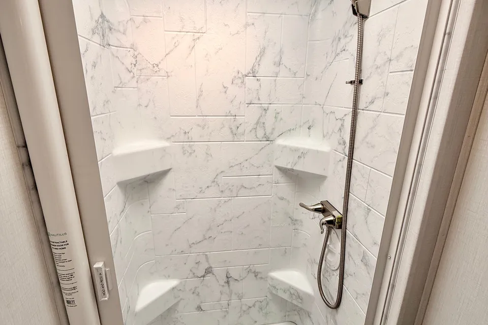 2023 Forest River SUNSEEKER 2250(Bedroom slide)