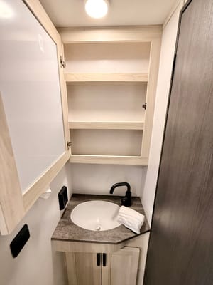 2023 Forest River SUNSEEKER 2250(Bedroom slide) - Sleeps 5!