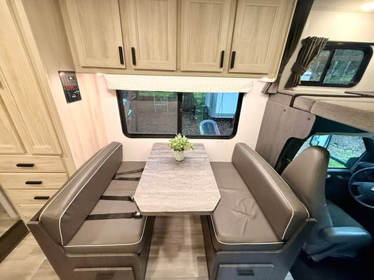 2023 Forest River SUNSEEKER 2250(Bedroom slide) - Sleeps 5!