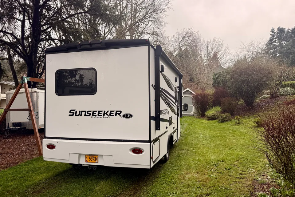 2023 Forest River SUNSEEKER 2250(Bedroom slide)