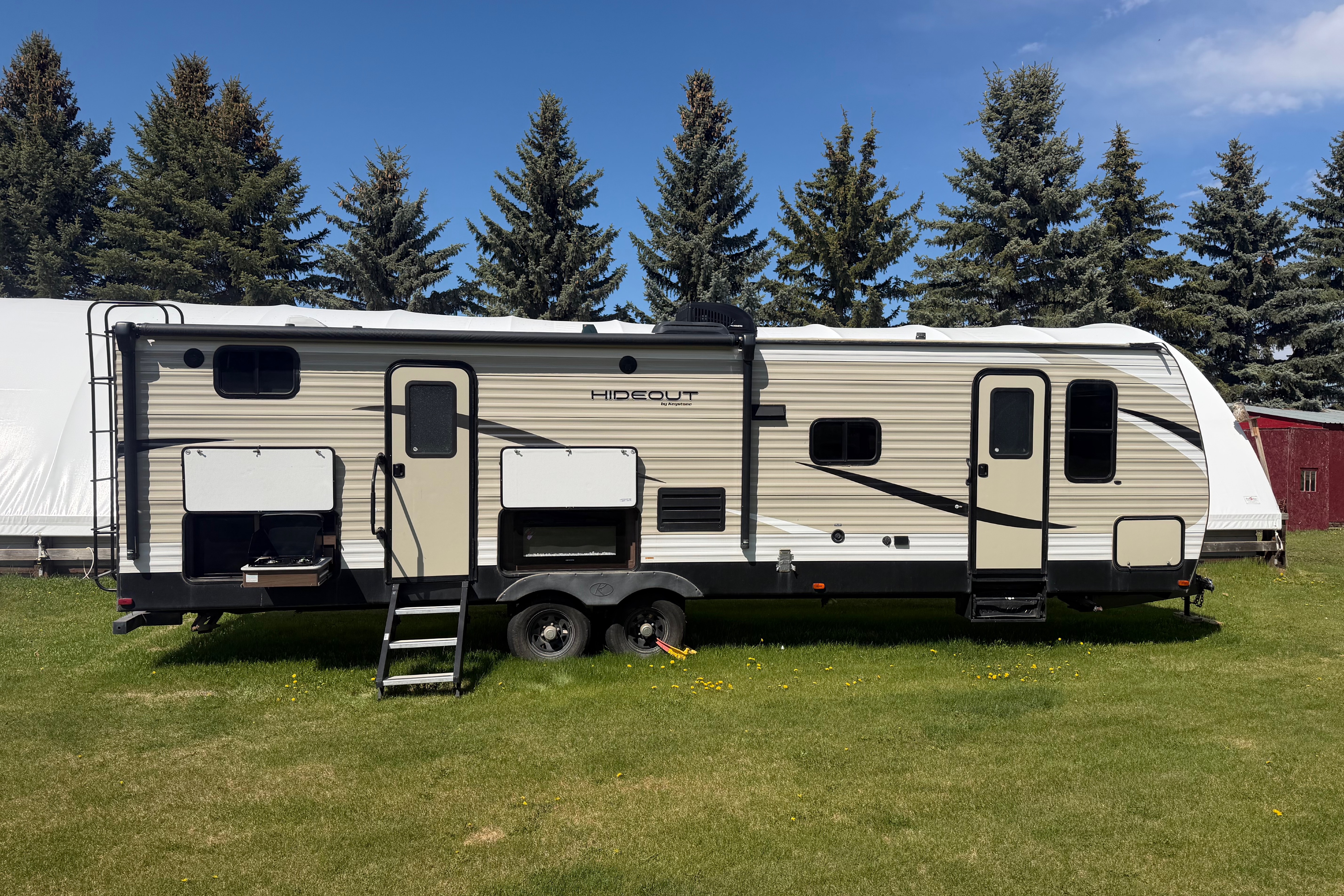 Harley's Keystone Hideout Travel Trailer