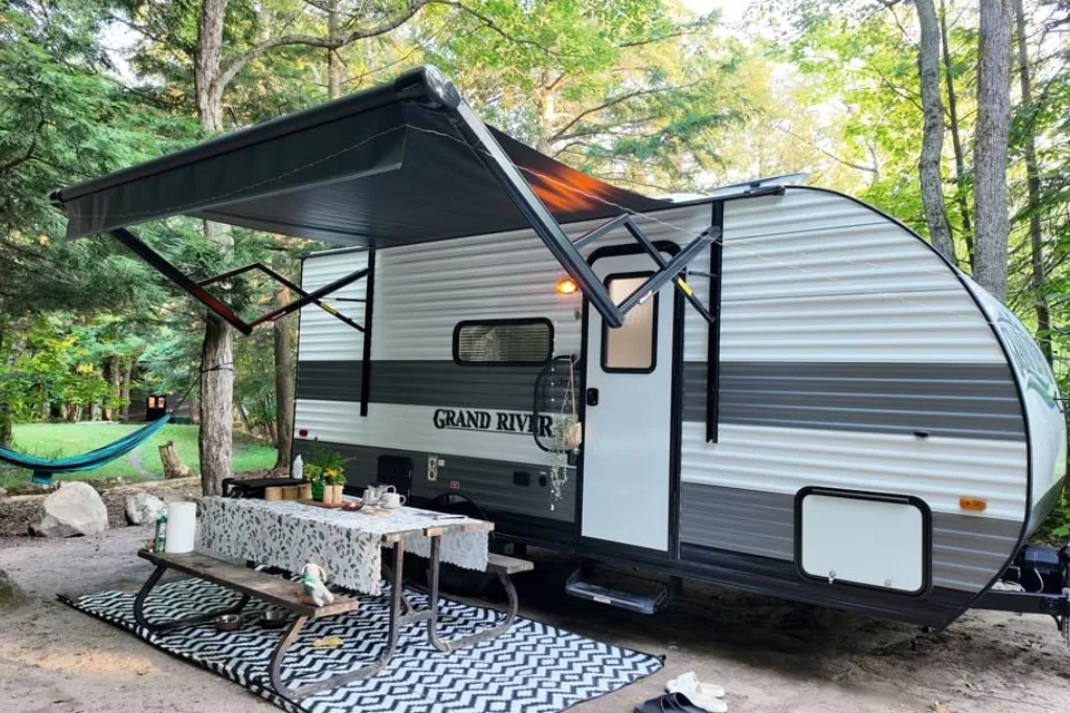 Grand River 17BHG Travel Trailer2026