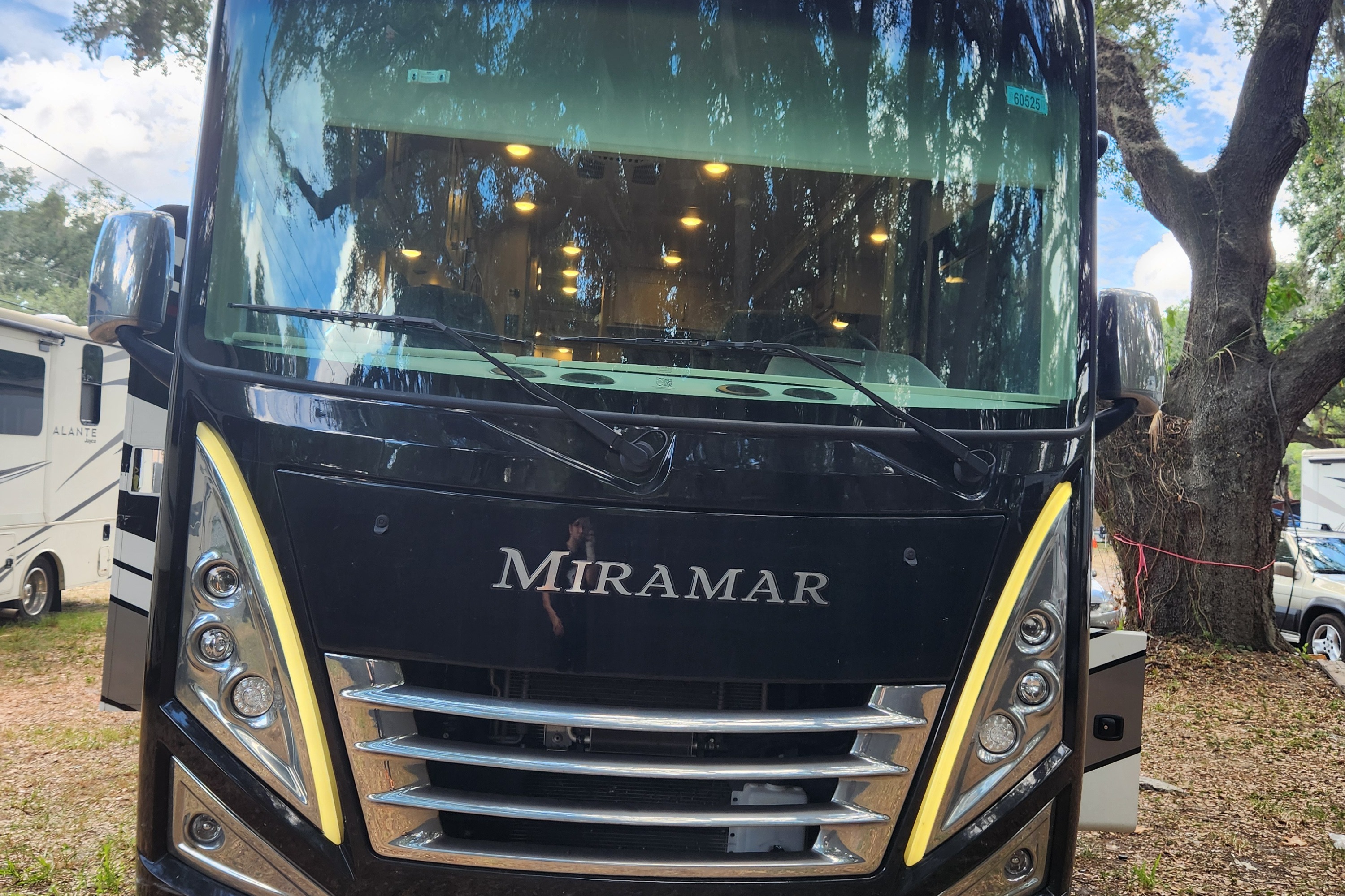 2023 CONVENIENT & EASY TO DRIVE RV!!! MIRAMAR...