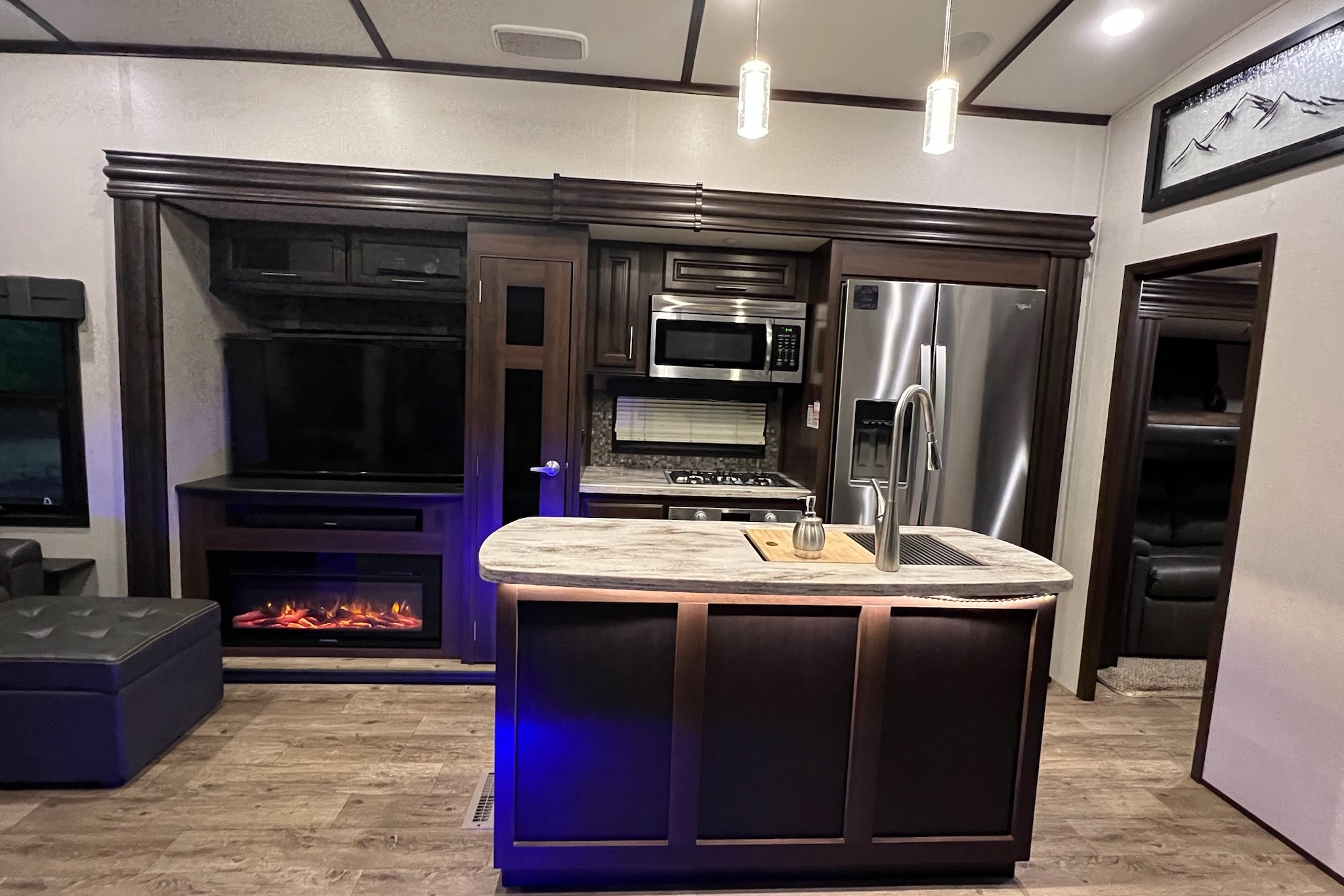 Sunflower RV Rentals Jayco Northpoint Fifth Wheel
