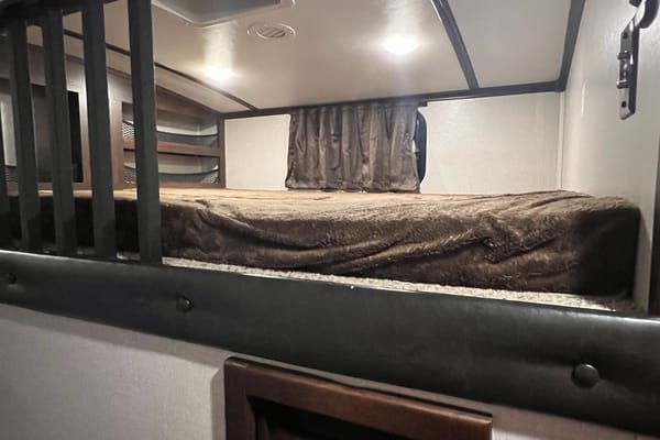 Sunflower RV Rentals Jayco Northpoint Fifth Wheel