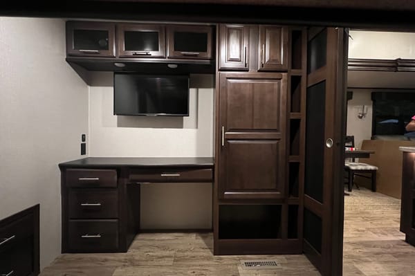 Sunflower RV Rentals Jayco Northpoint Fifth Wheel