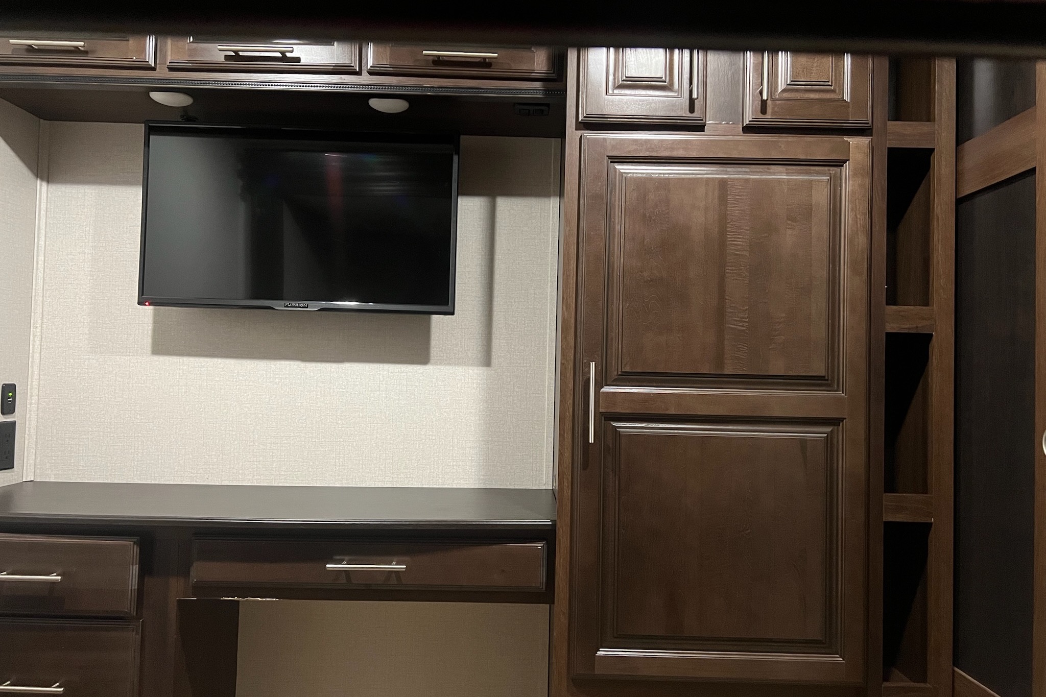 Sunflower RV Rentals Jayco Northpoint Fifth Wheel