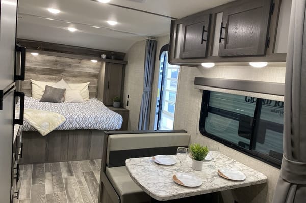 Caledonia's 2022 Grand Design 25bh Travel Trailer