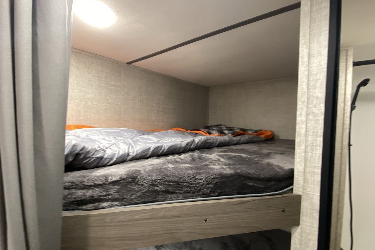 Caledonia's 2022 Grand Design 25bh Travel Trailer