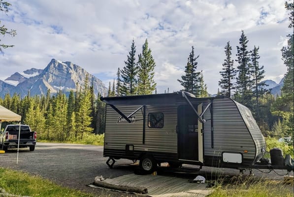 Michael's Coleman 2022 Dutchman 17B Travel Trailer