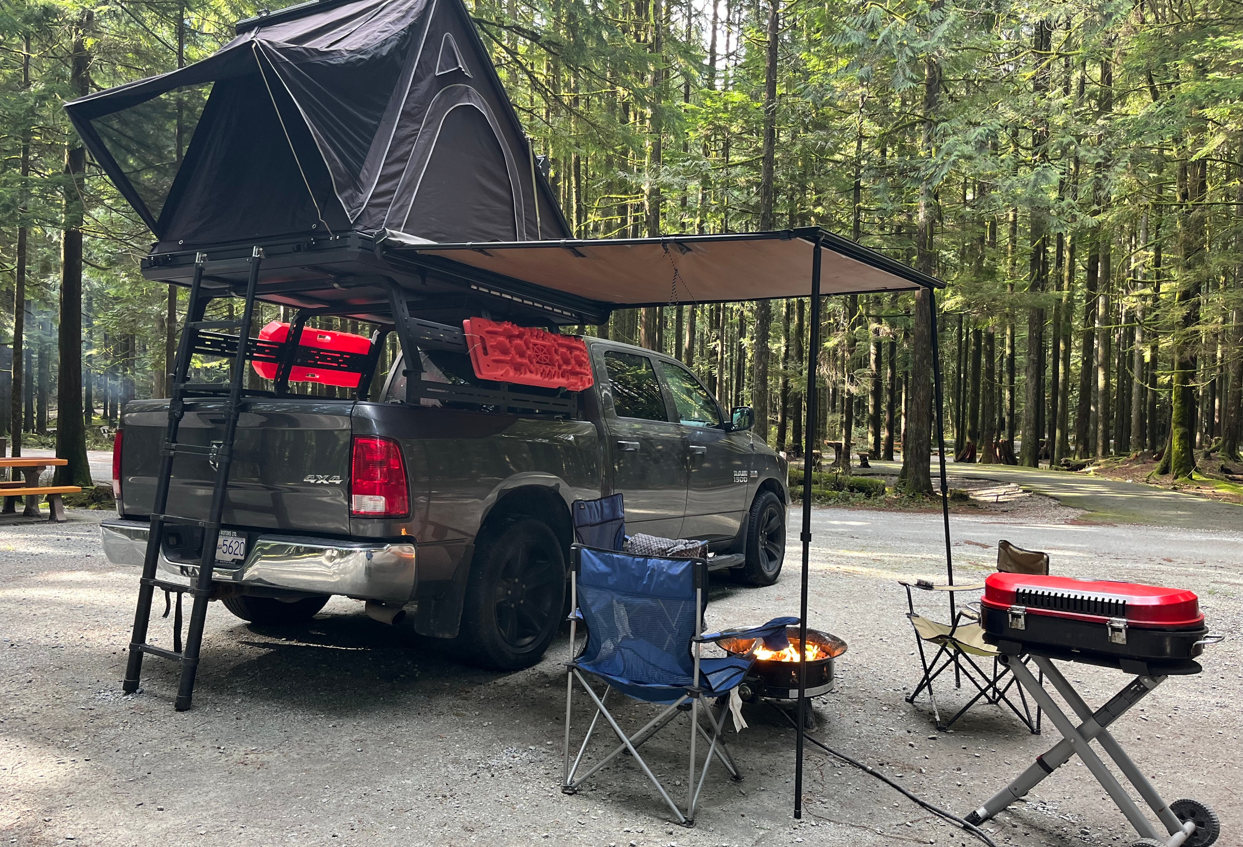 Gina's Ram 1500 Roof Top Tent