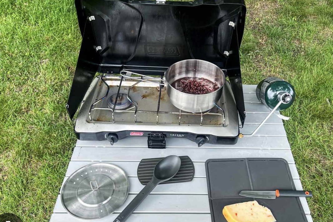 Gina's Ram 1500 Roof Top Tent