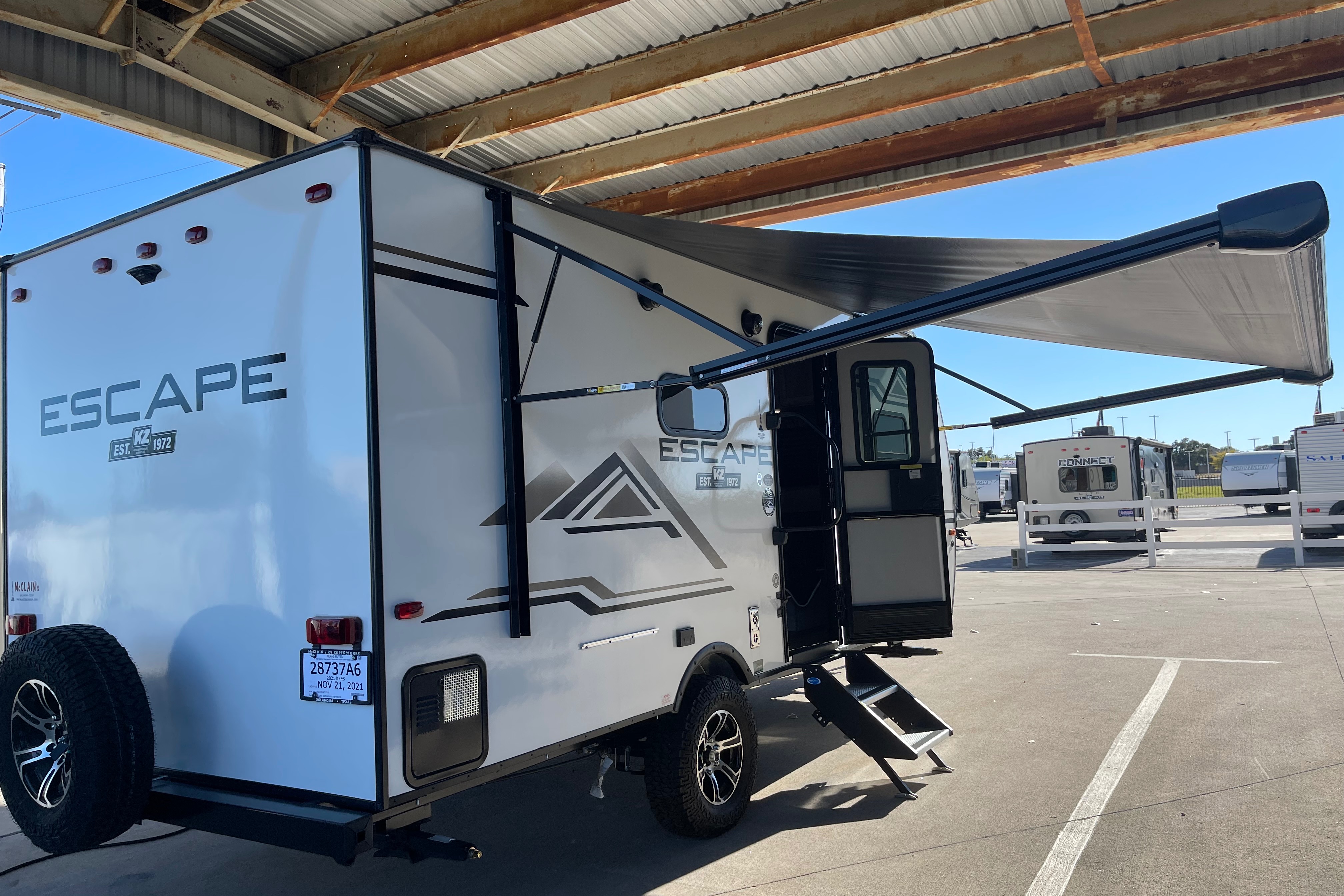 Eddie the Escape - Ultralight Travel Trailer