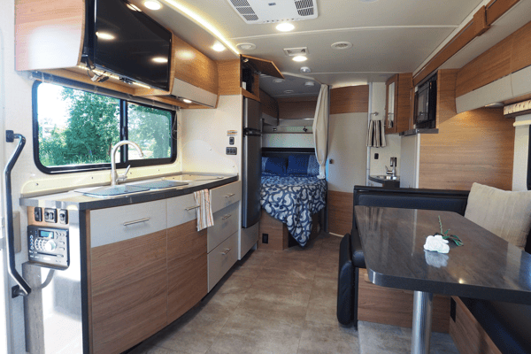 Luxury Mercedes Navion – Off-Grid King with 42" OLED & Starlink!