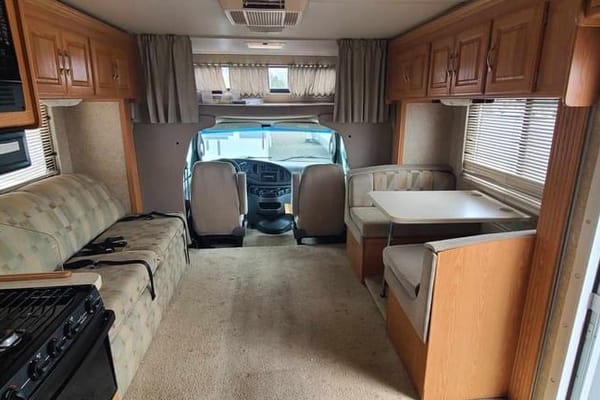 🔥Super fun road trip with 5 ⭐️Motor-home🔥