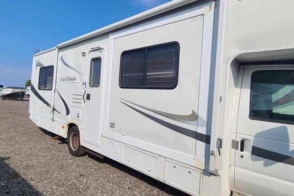 🔥Super fun road trip with 5 ⭐️Motor-home🔥