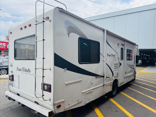 🔥Super fun road trip with 5 ⭐️Motor-home🔥