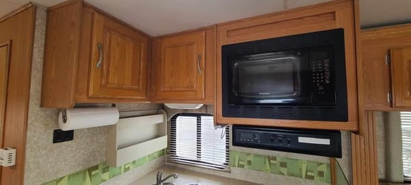 🔥Super fun road trip with 5 ⭐️Motor-home🔥