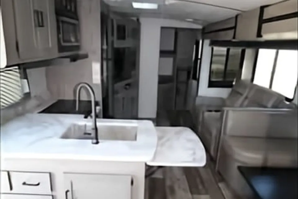 Randy's Keystone Outback 281ubh Travel Trailer