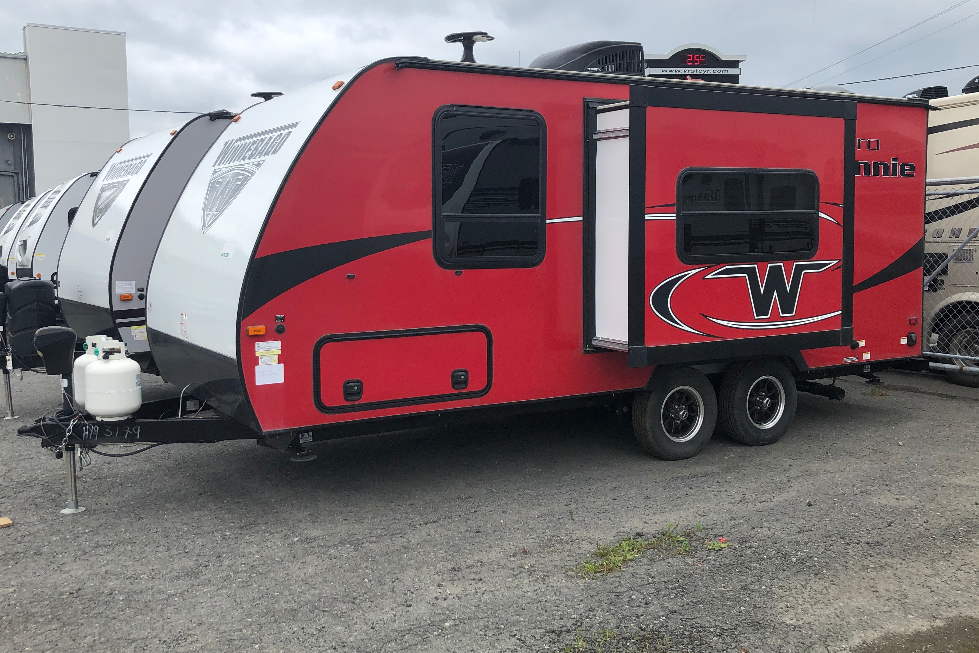 Indiana Micro Minnie Winnebago2100B  2019