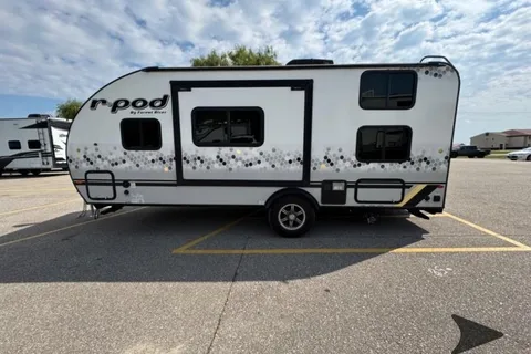 2021 R-Pod Travel Trailer with Bunk Beds