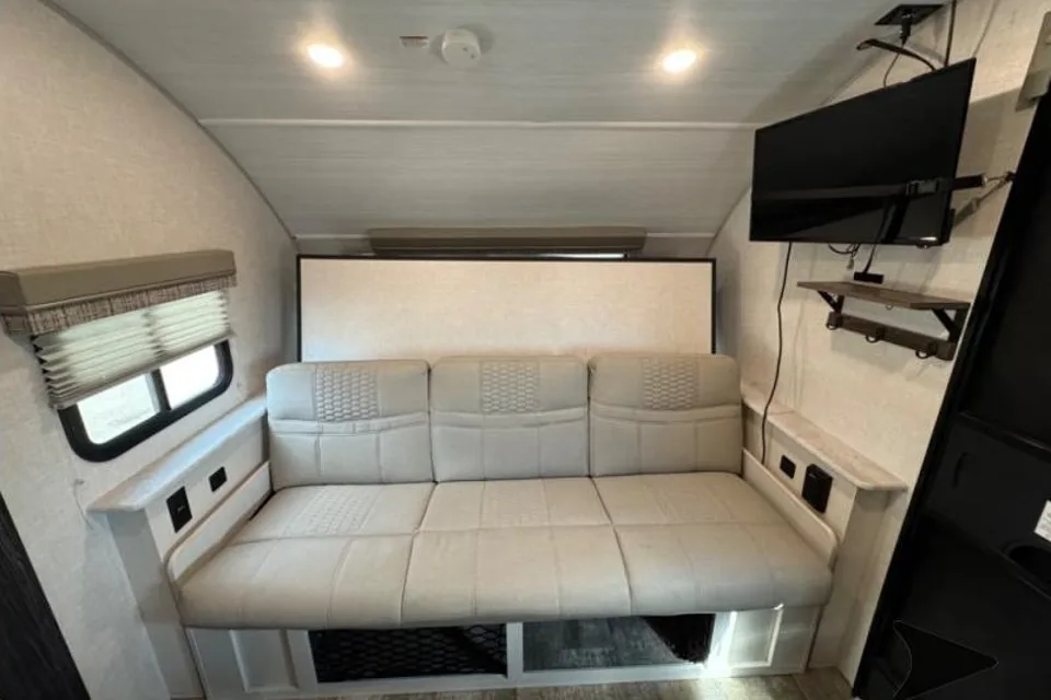 2021 R-Pod Travel Trailer with Bunk Beds