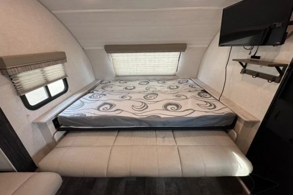 2021 R-Pod Travel Trailer with Bunk Beds